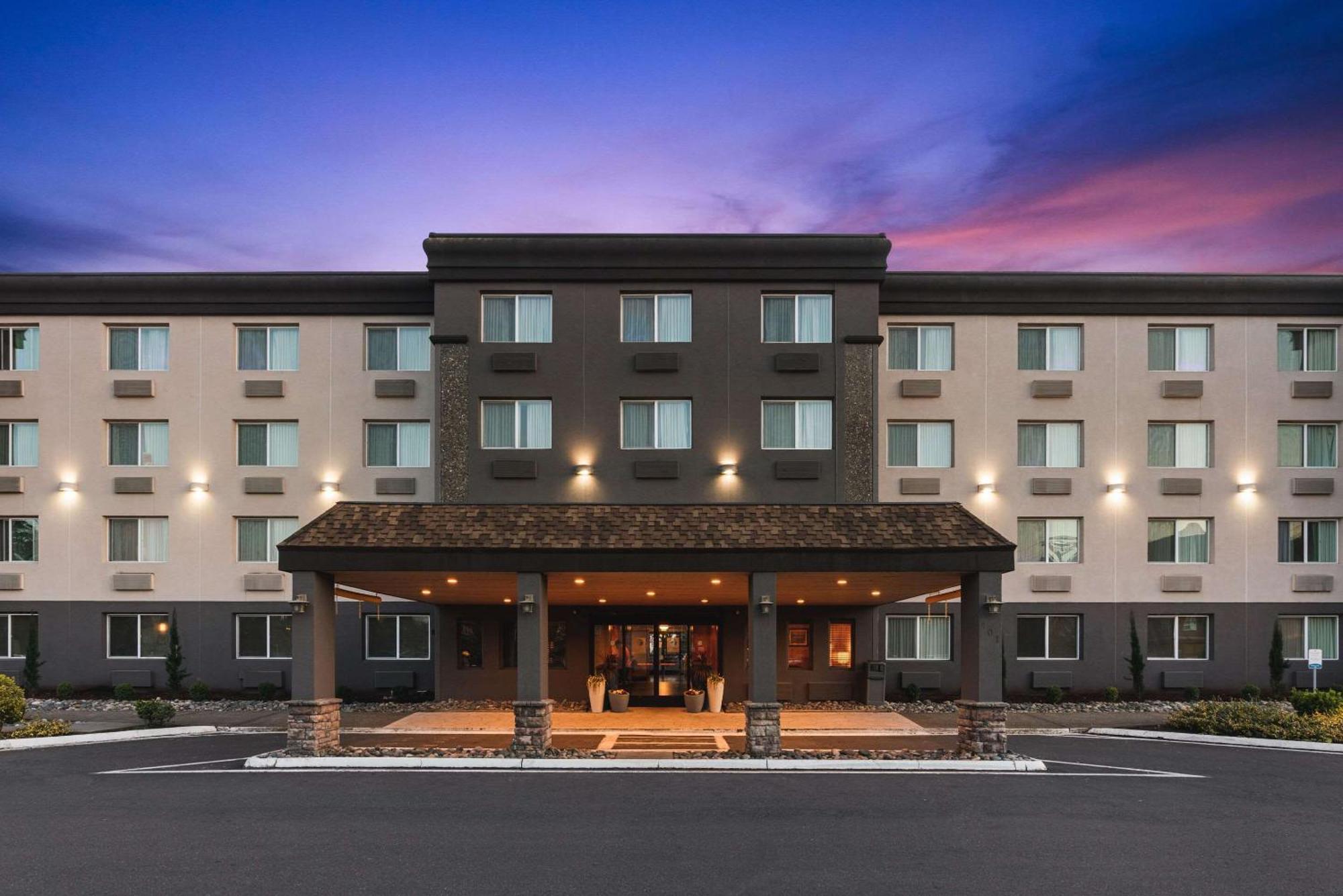 Comfort Inn & Suites Vancouver Downtown City Center Экстерьер фото