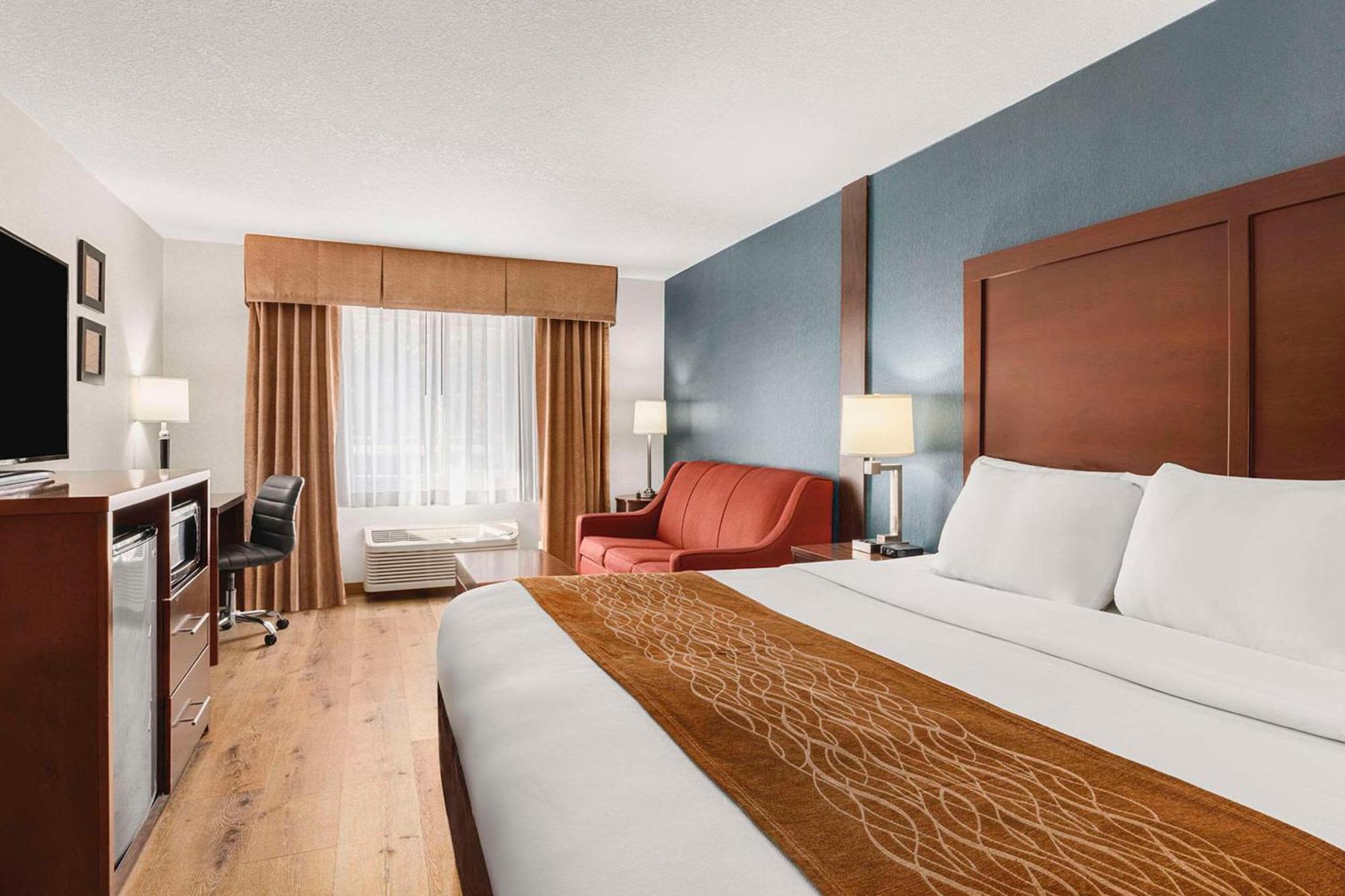 Comfort Inn & Suites Vancouver Downtown City Center Экстерьер фото