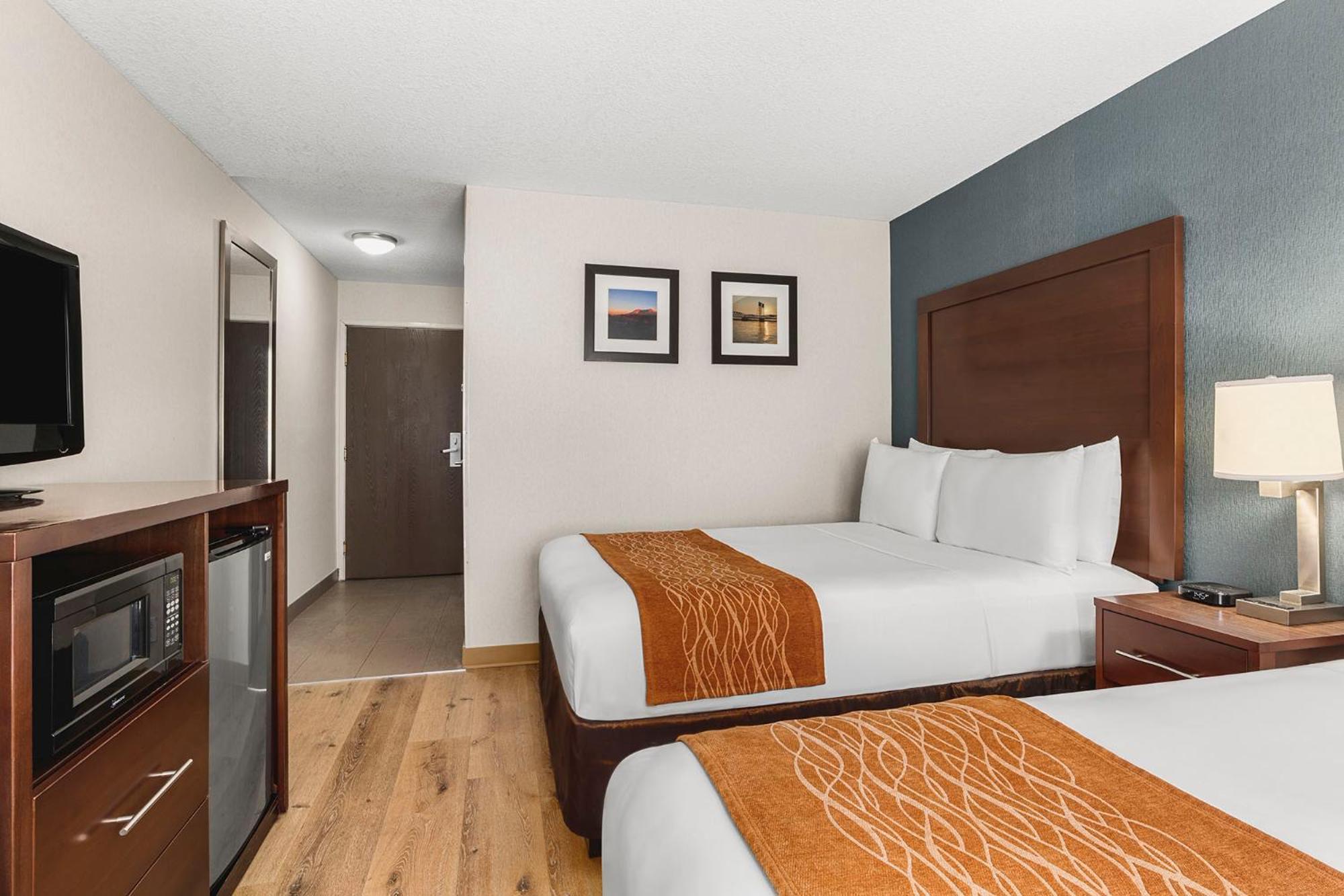 Comfort Inn & Suites Vancouver Downtown City Center Экстерьер фото