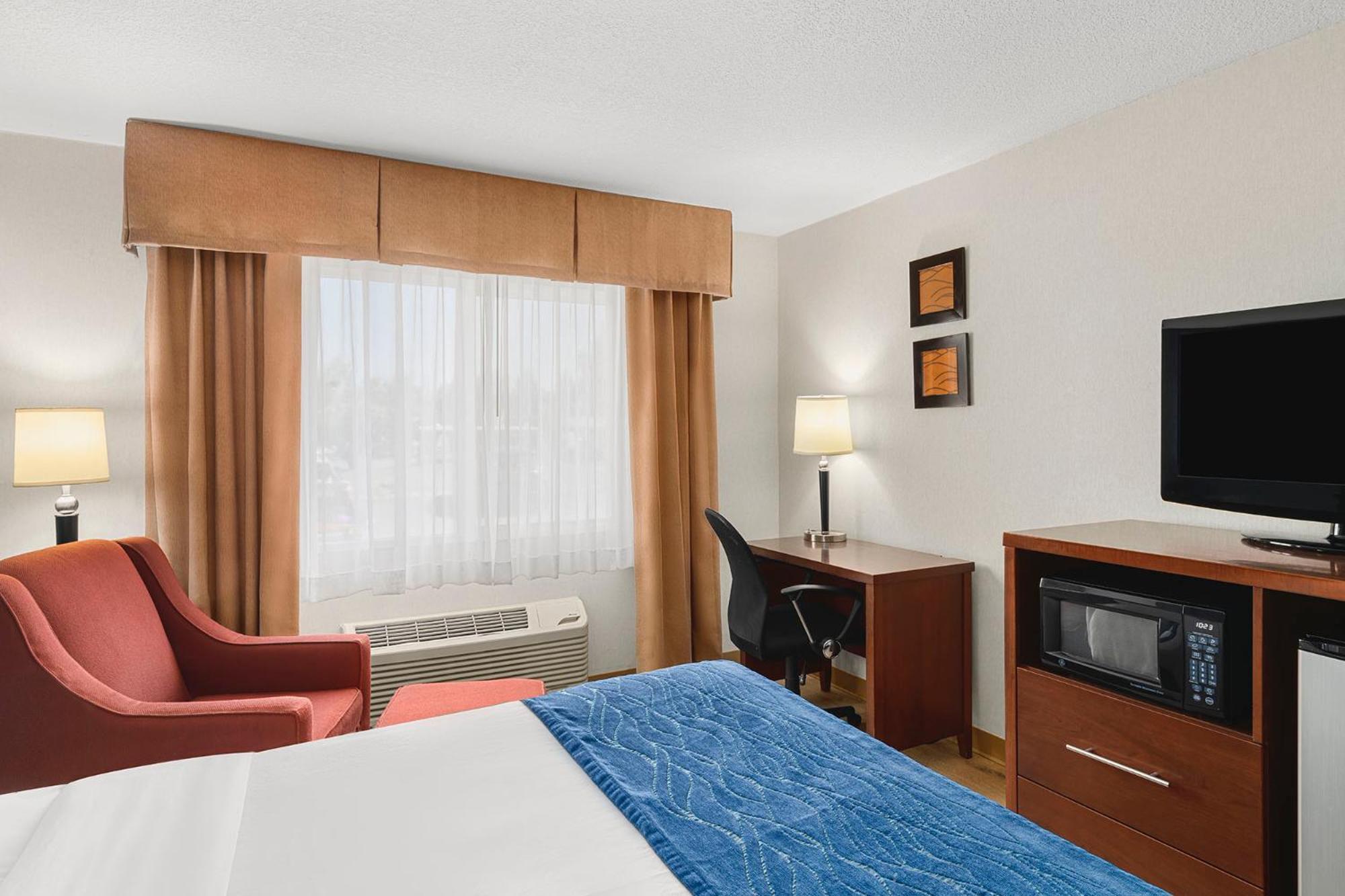 Comfort Inn & Suites Vancouver Downtown City Center Экстерьер фото