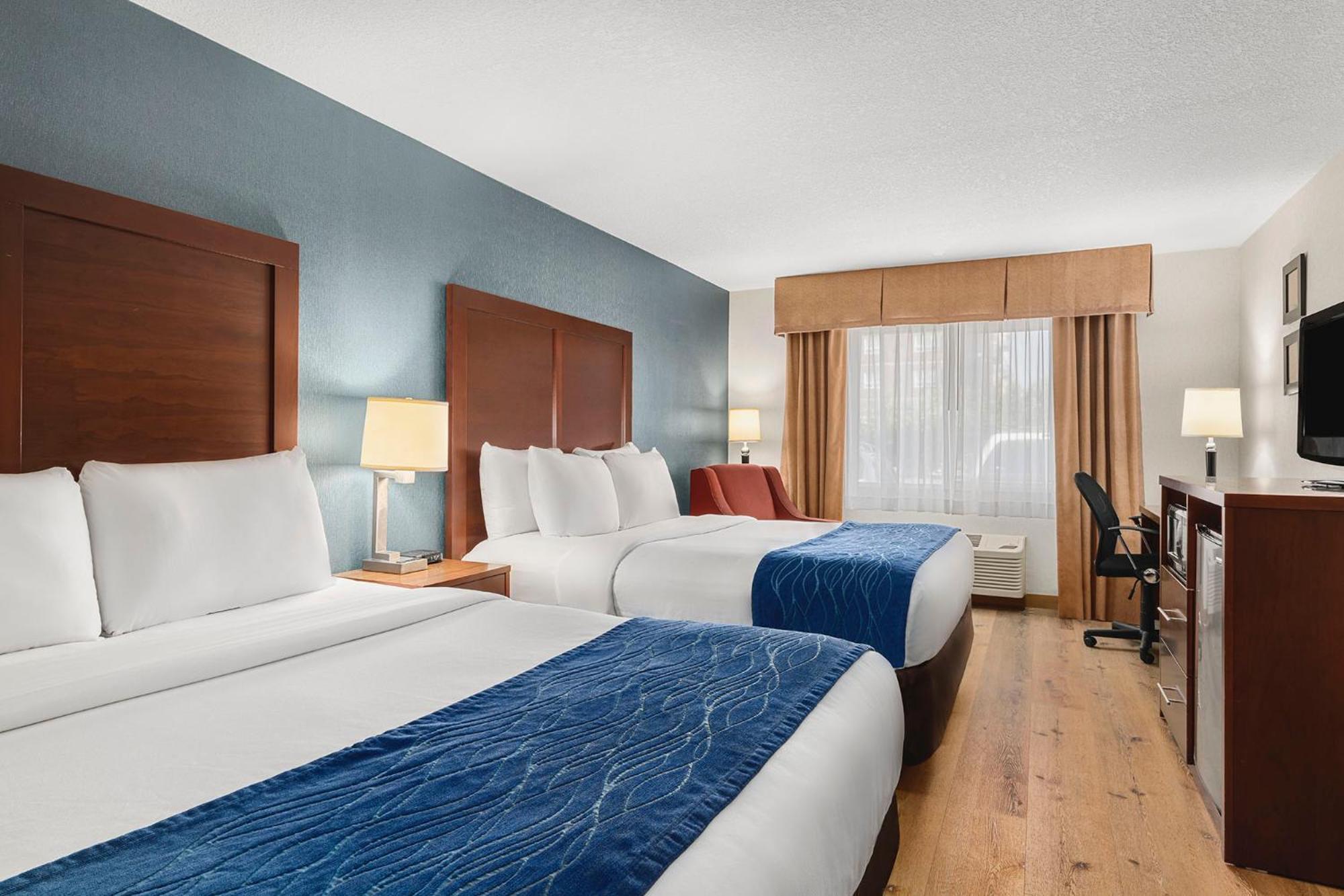 Comfort Inn & Suites Vancouver Downtown City Center Экстерьер фото