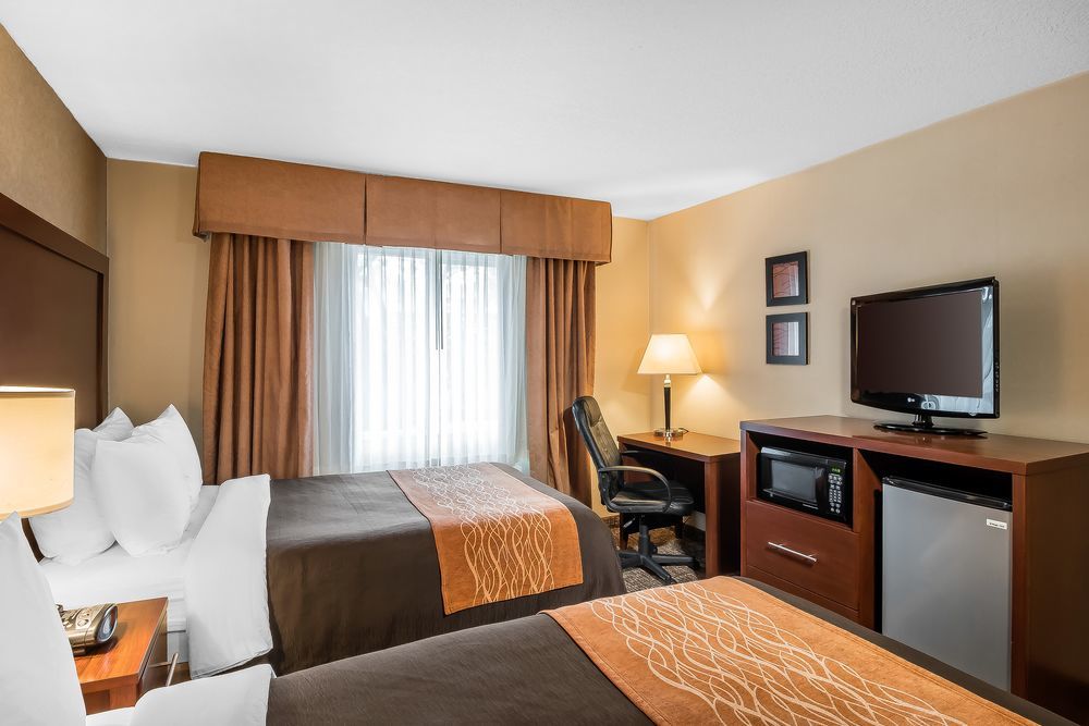 Comfort Inn & Suites Vancouver Downtown City Center Экстерьер фото