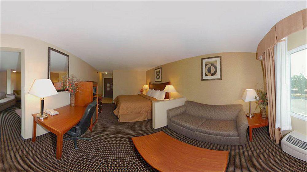 Comfort Inn & Suites Vancouver Downtown City Center Экстерьер фото